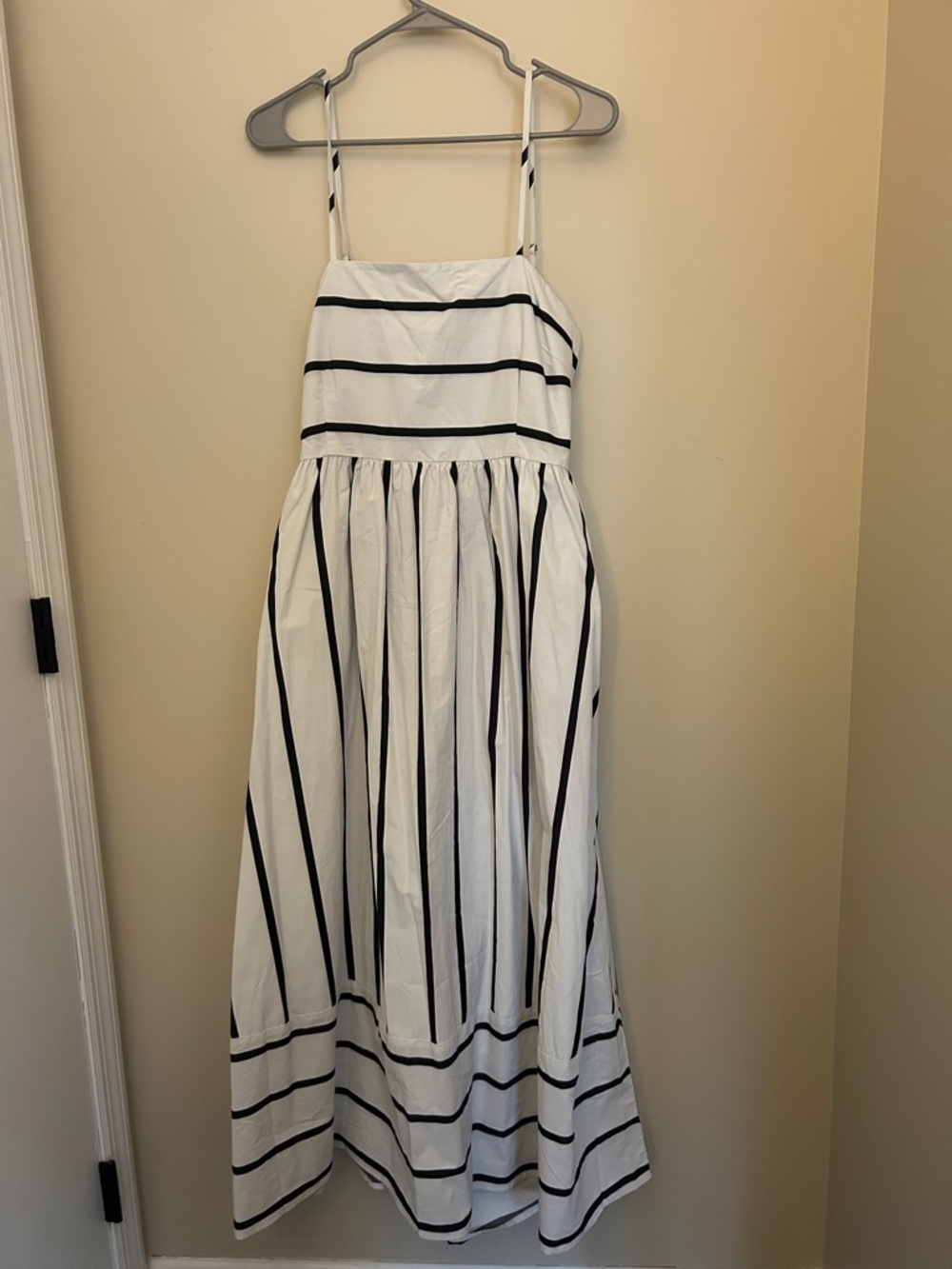 Women’s White and Black Striped Spaghetti-Strap Dress